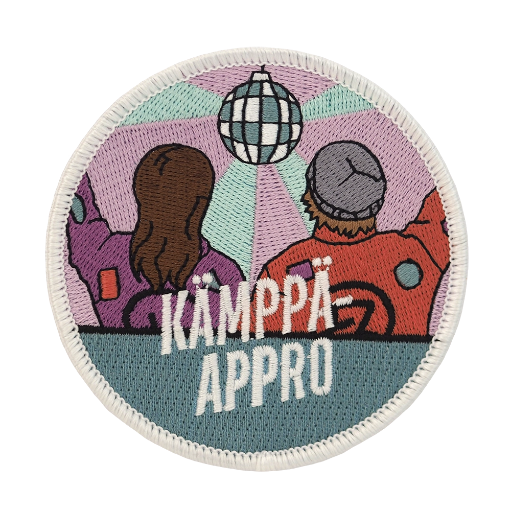 Brodeeerattu kangasmerkki, teksti: Kämppäappro.