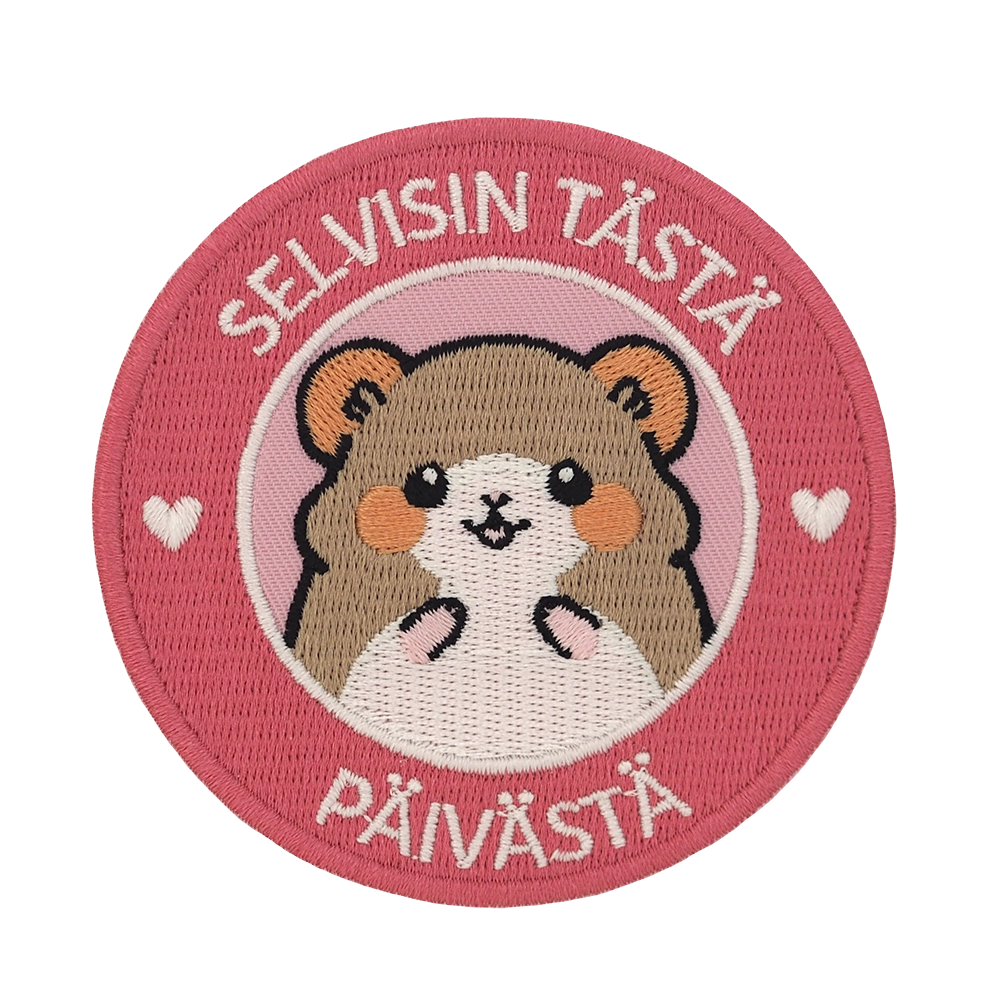 Brodeerattu haalarimerkki, hamsteri, teksti: Selvisin tästä päivästä.