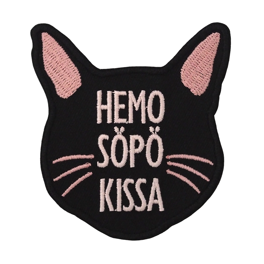 Brodeerattu kissa-haalarimerkki, teksti: Hemo söpö kissa.