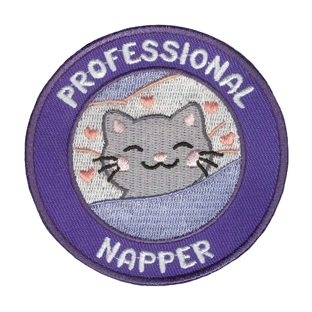 Brodeerattu kangasmerkki, teksti: Professional napper.